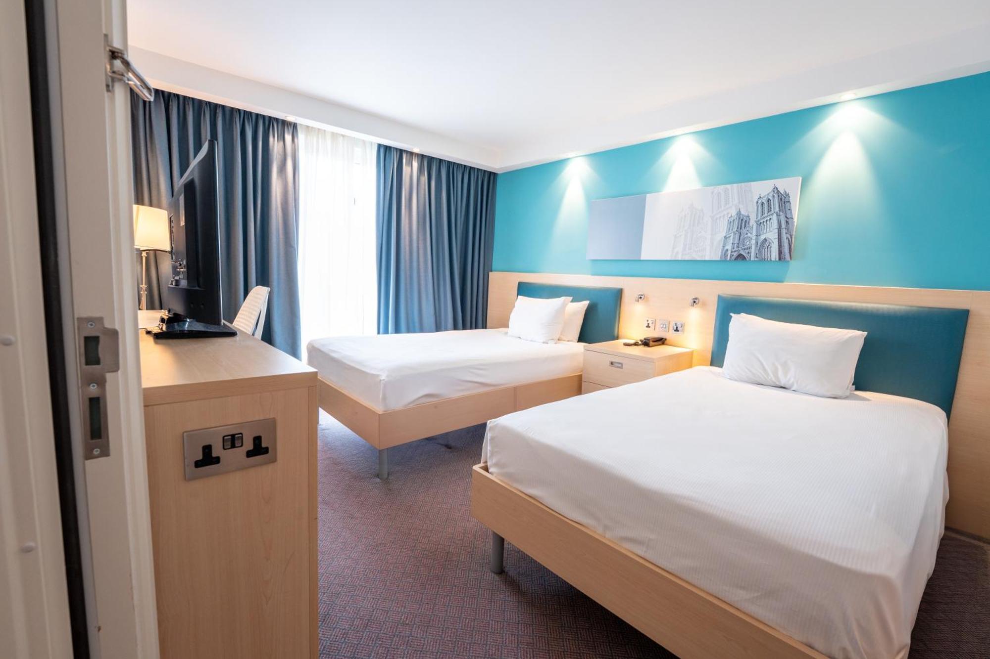Hotel Hampton By Hilton Bristol Airport Redhill (Somerset)