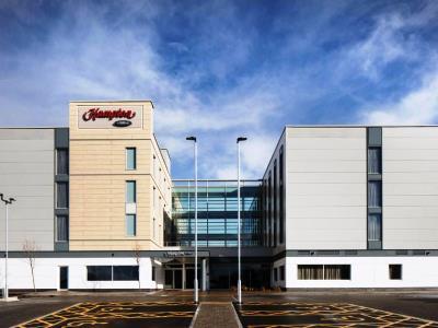 Hampton By Hilton Bristol Airport Hotel