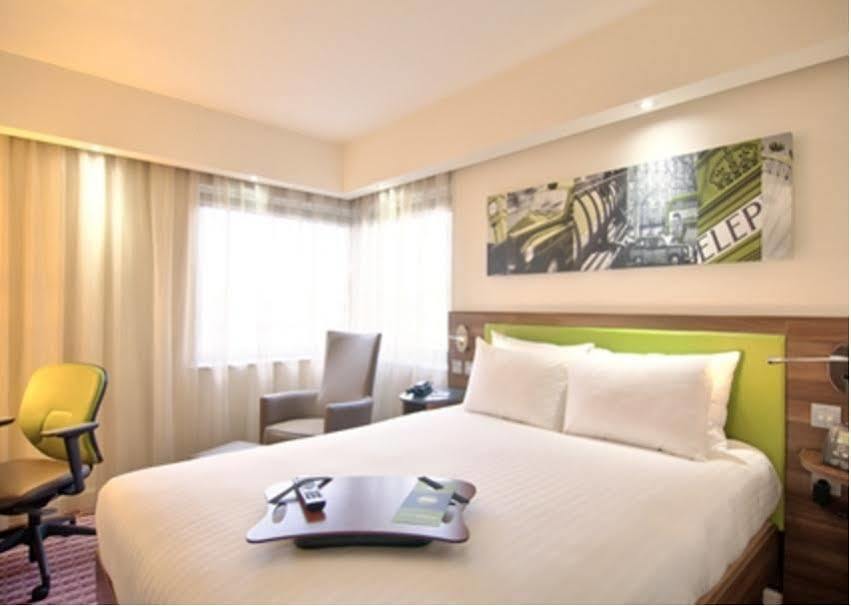Hampton By Hilton Bristol Airport 3*