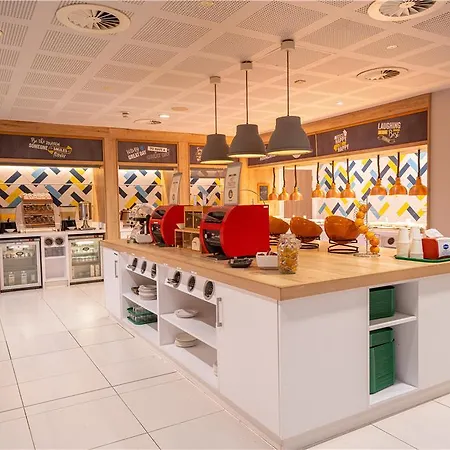 Hampton By Hilton Bristol Airport 