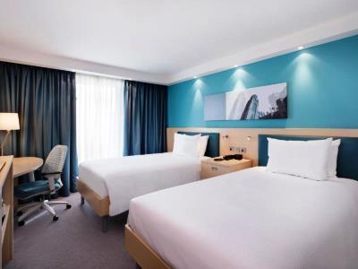 Hampton By Hilton Bristol Airport 3*