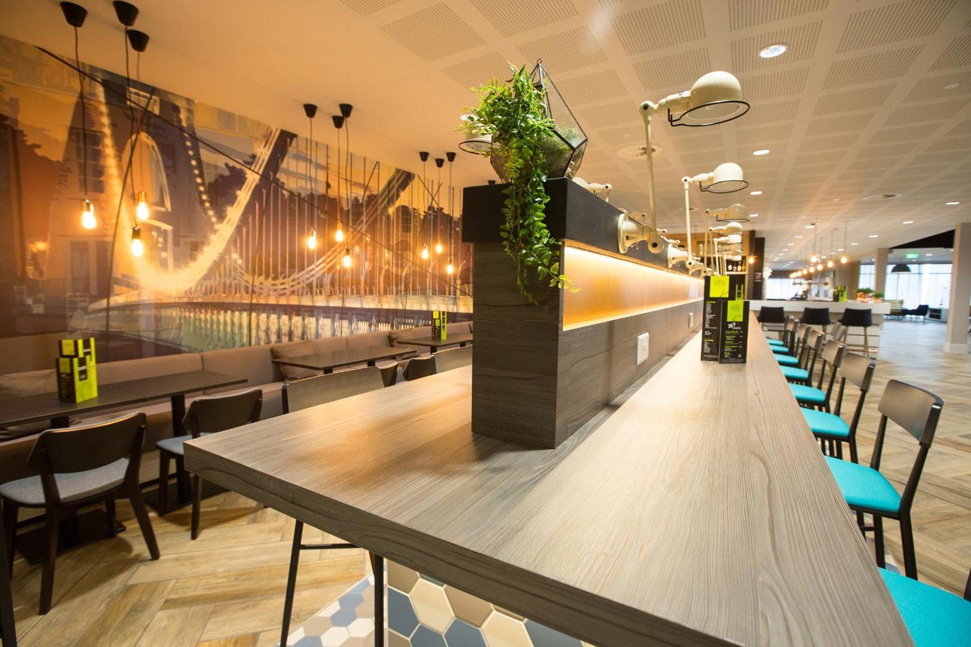 Hampton By Hilton Bristol Airport Hotel