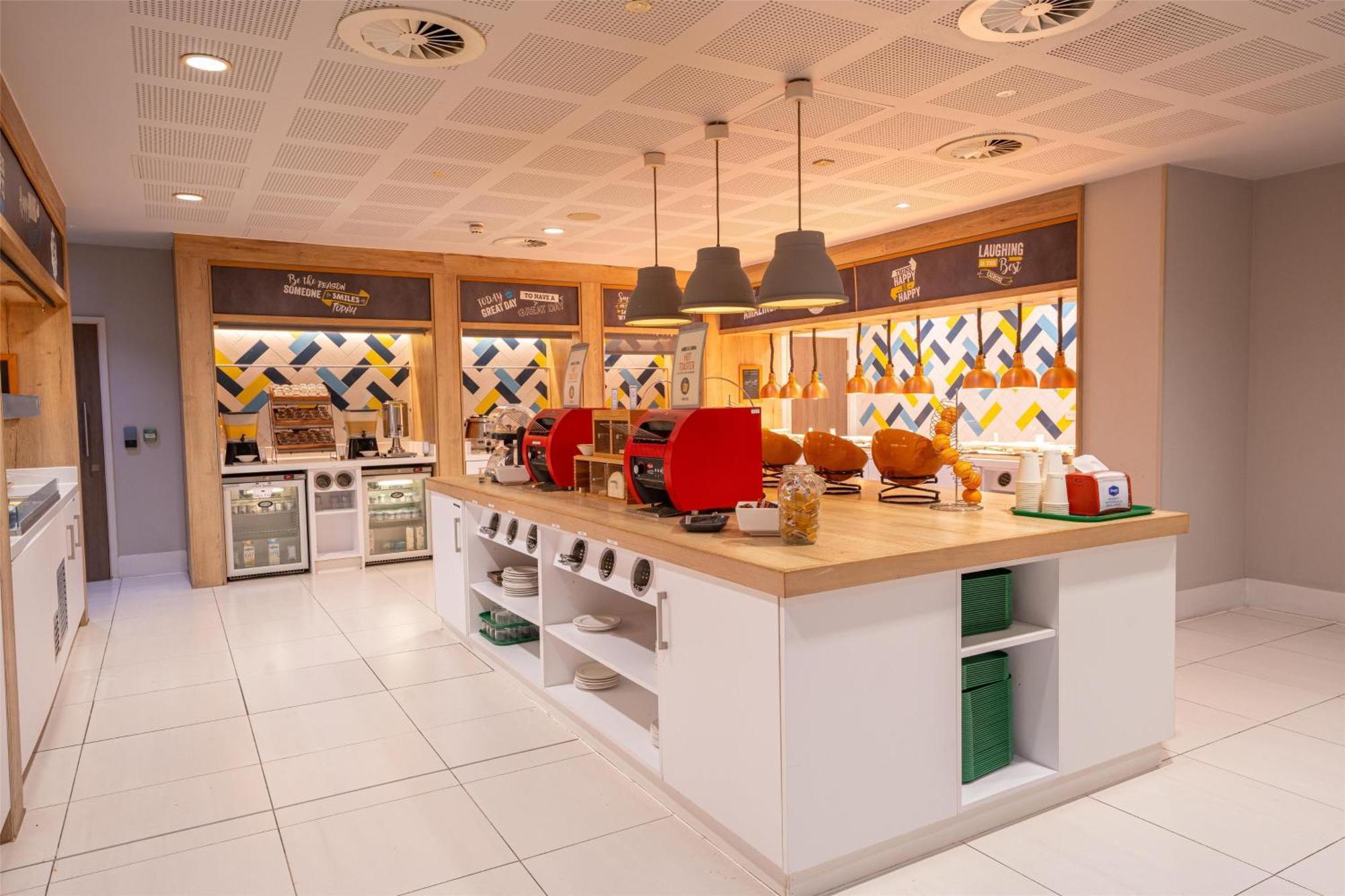 Hampton By Hilton Bristol Airport Hotel